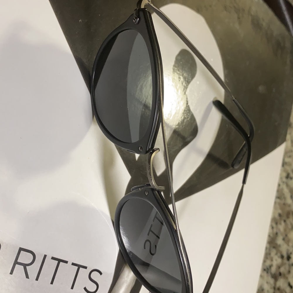Sunglasses - Picture 2 of 3